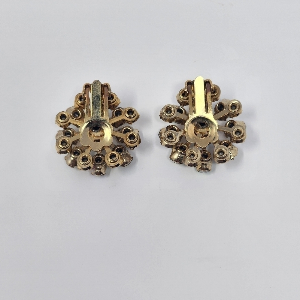 VINTAGE RINESTONE CLIP-ON EARRINGS - Picture 2 of 4